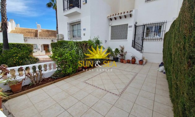 Lange Termijn Verhuur - Villa - Orihuela Costa - Villamartín
