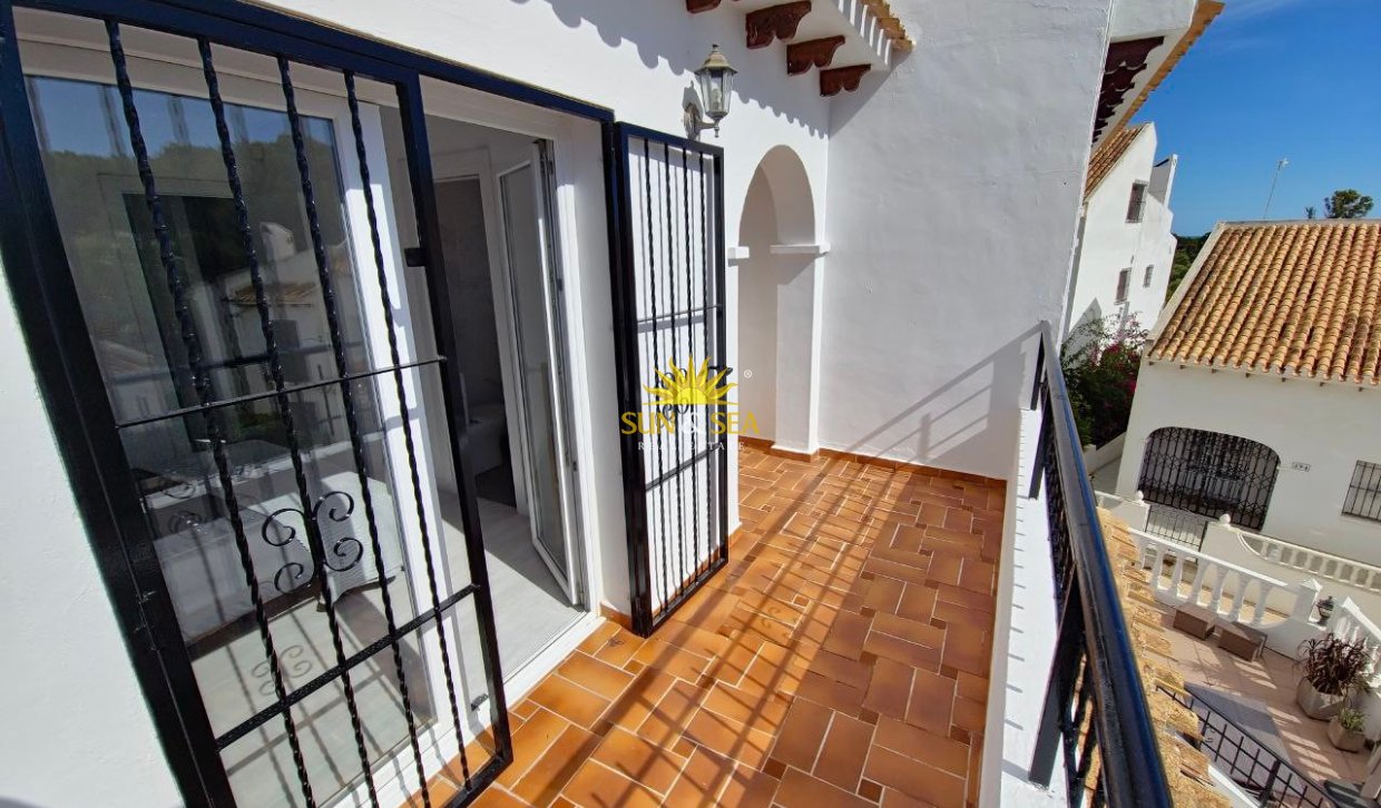 Lange Termijn Verhuur - Villa - Orihuela Costa - Villamartín