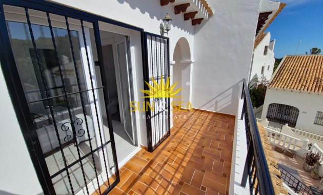 Lange Termijn Verhuur - Villa - Orihuela Costa - Villamartín
