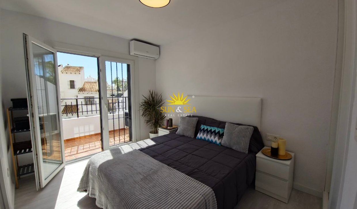 Lange Termijn Verhuur - Villa - Orihuela Costa - Villamartín