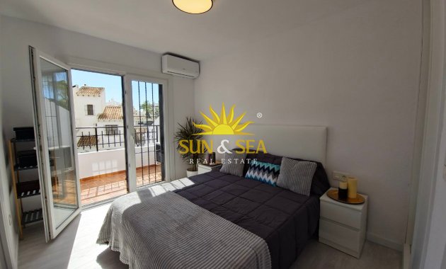 Lange Termijn Verhuur - Villa - Orihuela Costa - Villamartín
