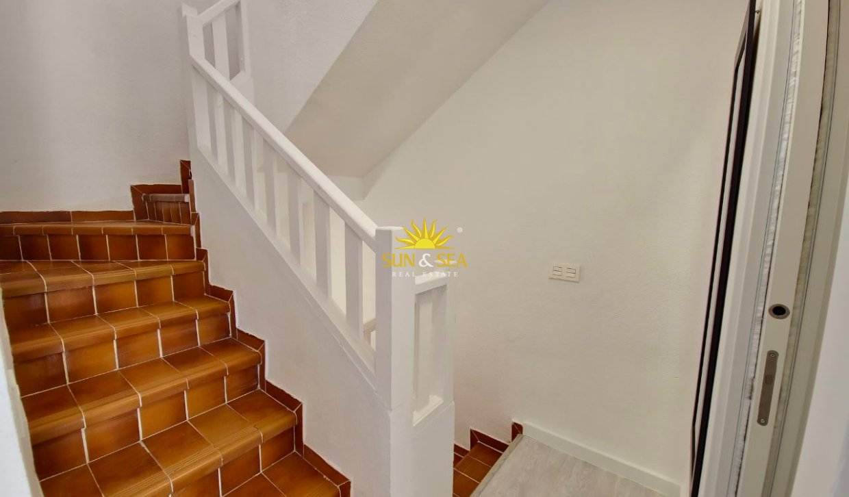 Lange Termijn Verhuur - Villa - Orihuela Costa - Villamartín