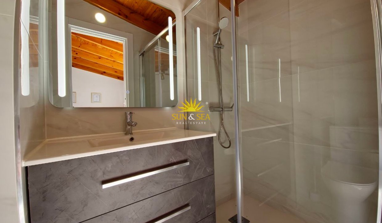 Lange Termijn Verhuur - Villa - Orihuela Costa - Villamartín