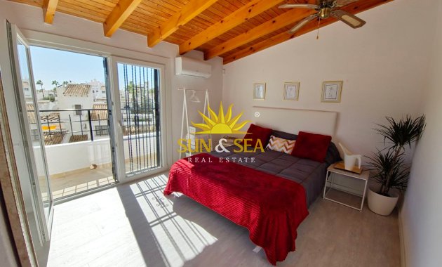 Lange Termijn Verhuur - Villa - Orihuela Costa - Villamartín