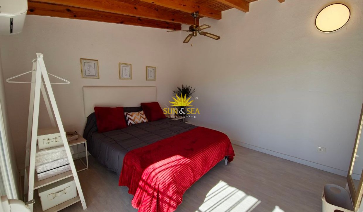 Lange Termijn Verhuur - Villa - Orihuela Costa - Villamartín