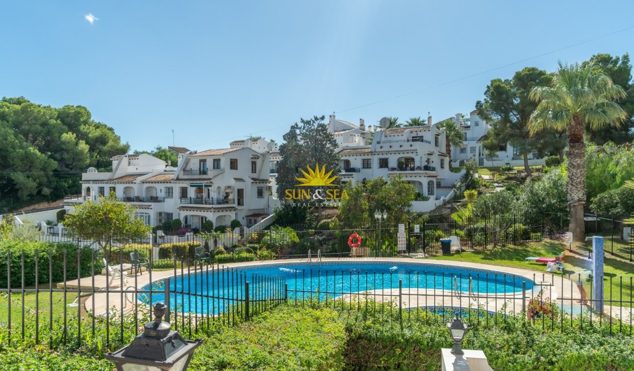 Lange Termijn Verhuur - Villa - Orihuela Costa - Villamartín