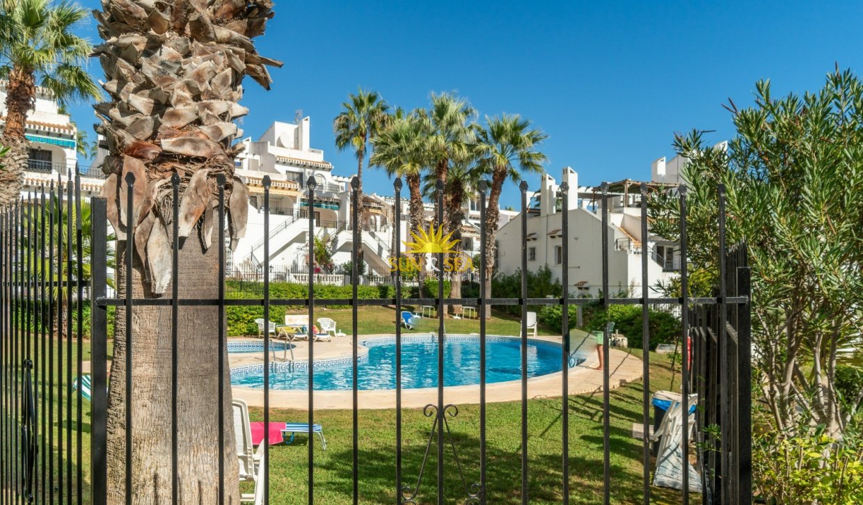 Lange Termijn Verhuur - Villa - Orihuela Costa - Villamartín