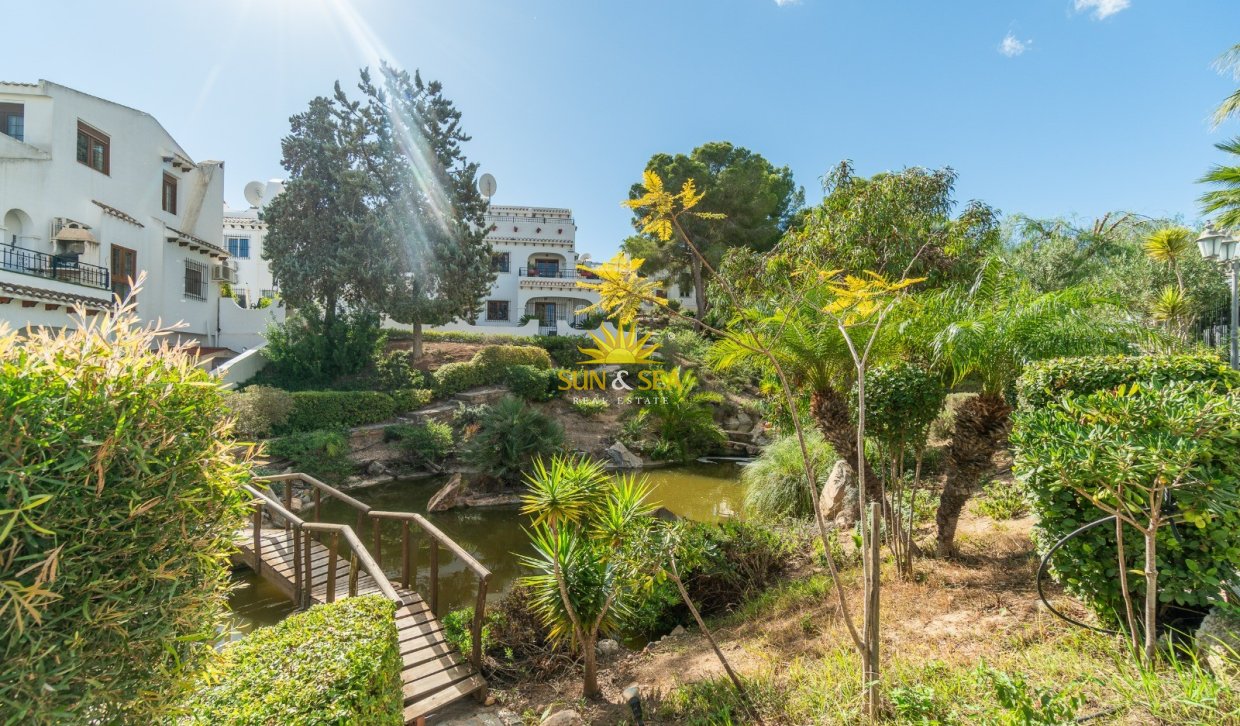 Lange Termijn Verhuur - Villa - Orihuela Costa - Villamartín