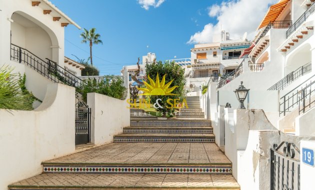 Lange Termijn Verhuur - Villa - Orihuela Costa - Villamartín