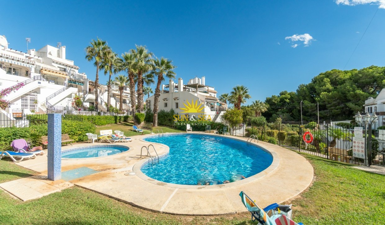 Lange Termijn Verhuur - Villa - Orihuela Costa - Villamartín