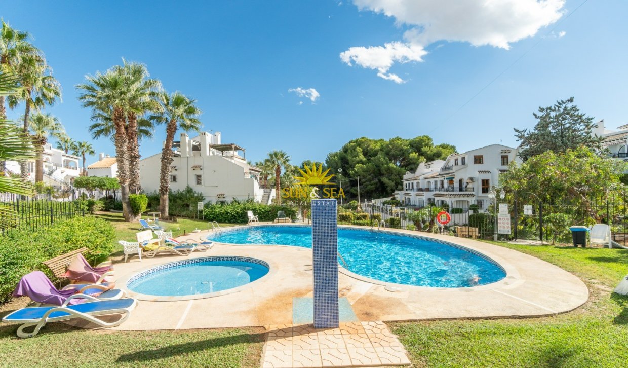 Lange Termijn Verhuur - Villa - Orihuela Costa - Villamartín