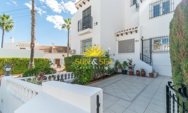 Lange Termijn Verhuur - Villa - Orihuela Costa - Villamartín