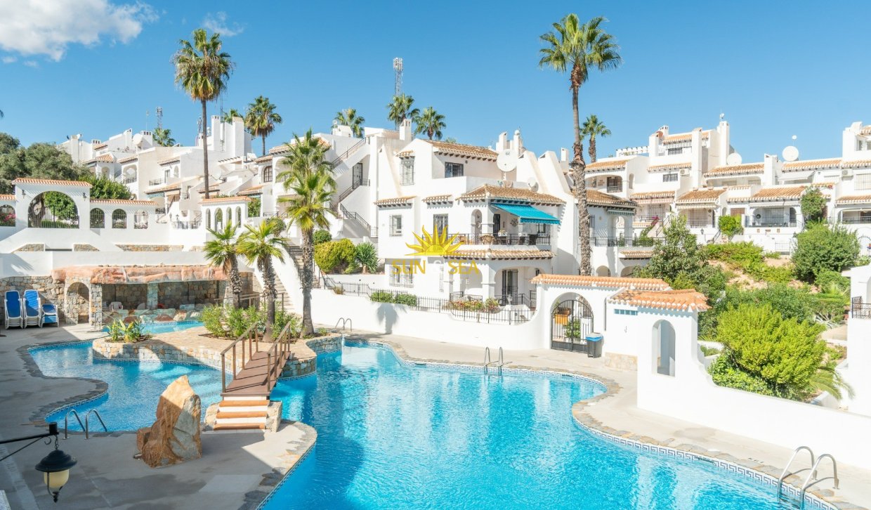 Lange Termijn Verhuur - Villa - Orihuela Costa - Villamartín
