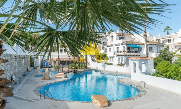 Lange Termijn Verhuur - Villa - Orihuela Costa - Villamartín