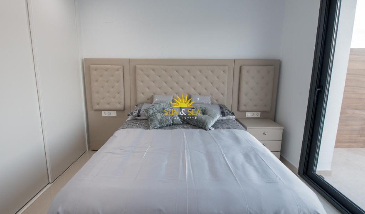 Location à long terme - Villa - Benijofar