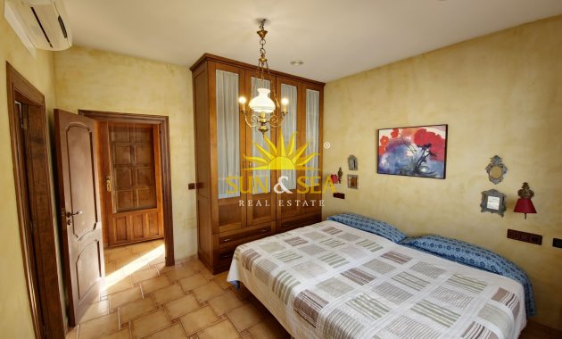 Resale - Villa - San Miguel de Salinas