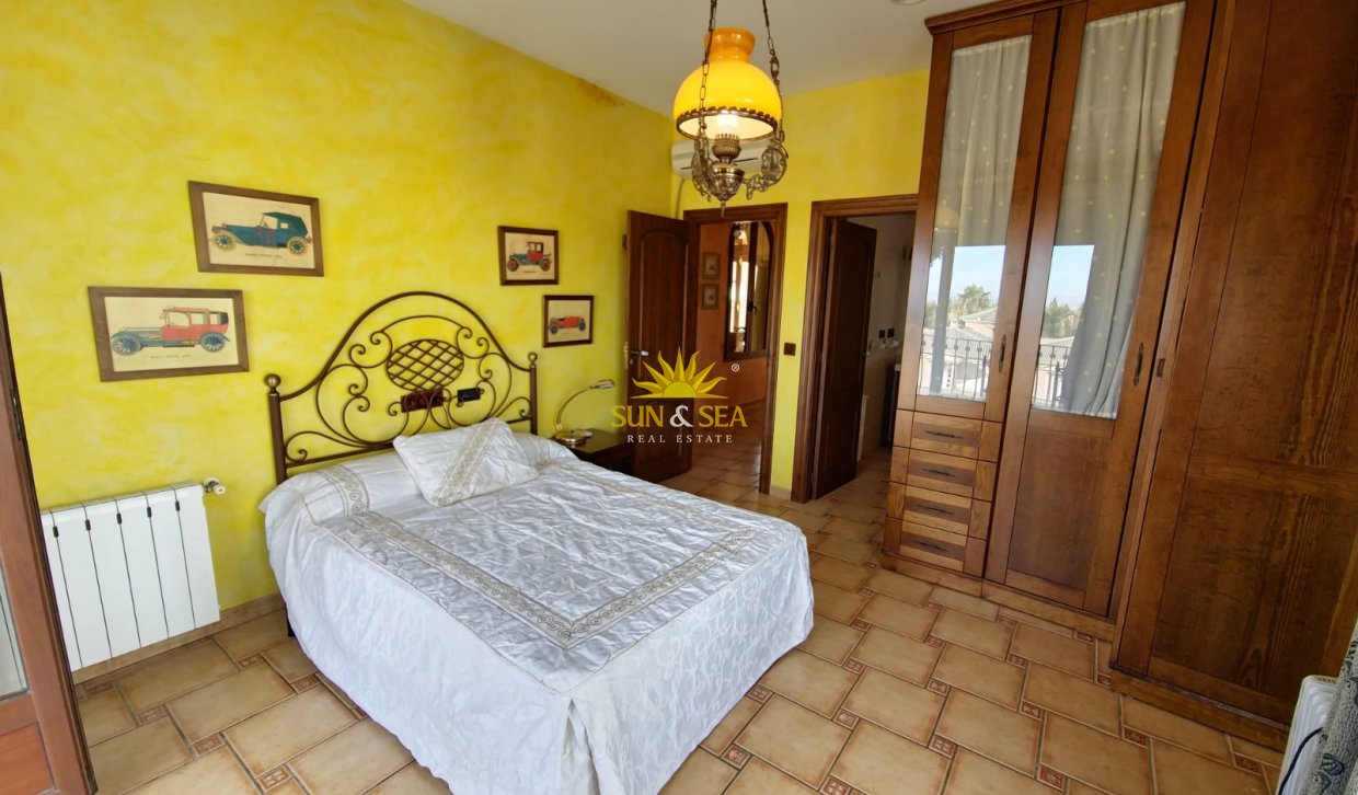 Resale - Villa - San Miguel de Salinas