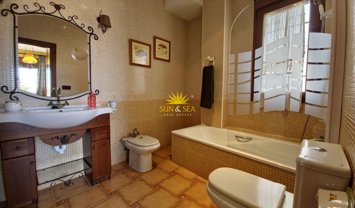 Resale - Villa - San Miguel de Salinas