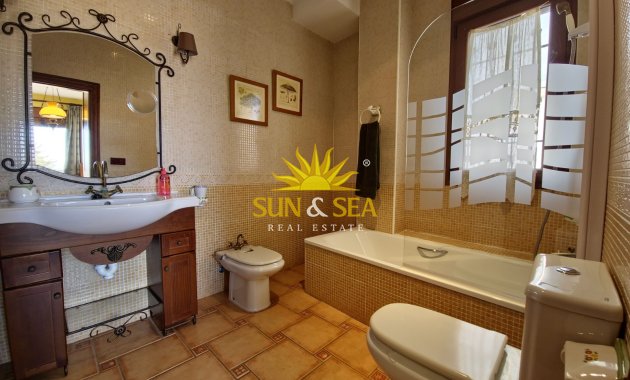 Resale - Villa - San Miguel de Salinas