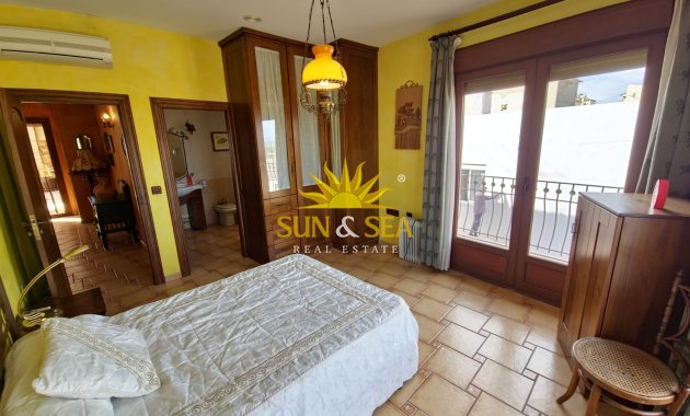 Resale - Villa - San Miguel de Salinas