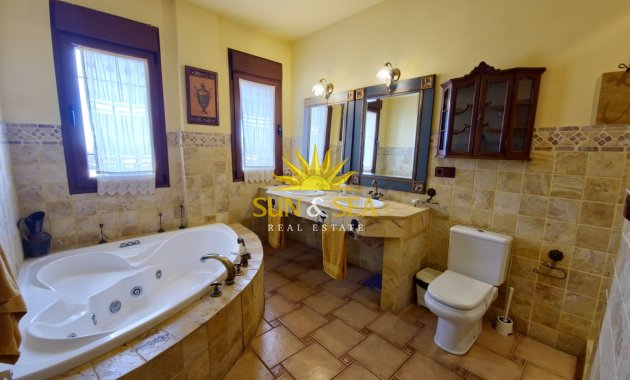 Resale - Villa - San Miguel de Salinas