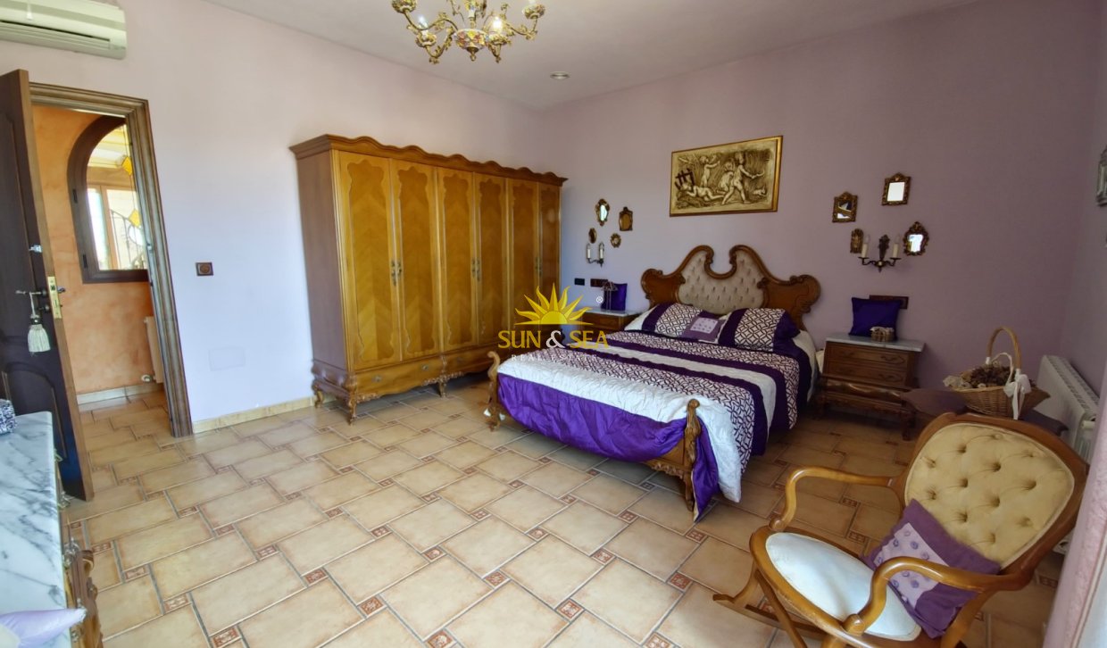 Resale - Villa - San Miguel de Salinas