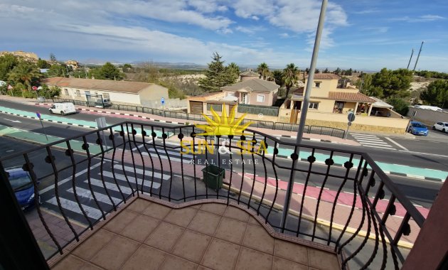 Resale - Villa - San Miguel de Salinas
