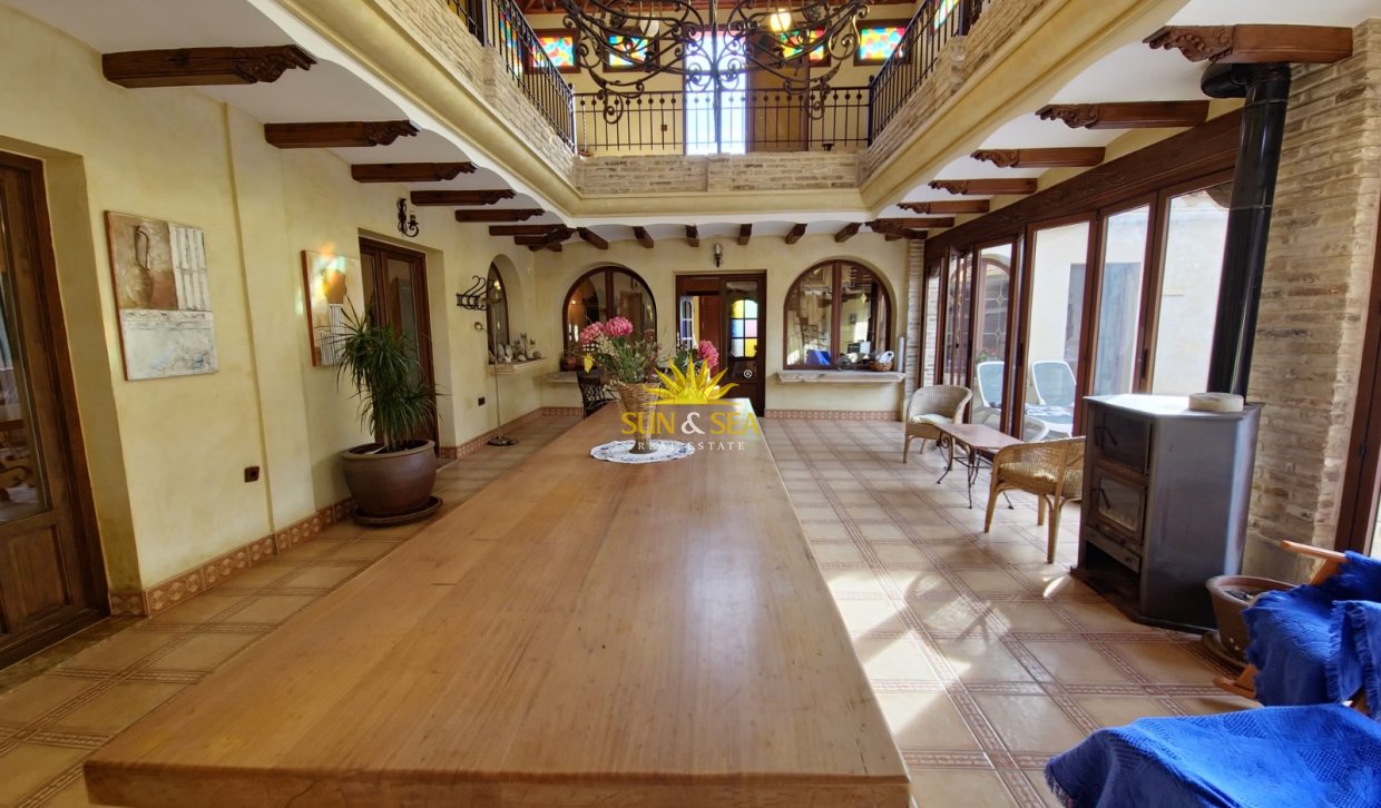 Resale - Villa - San Miguel de Salinas