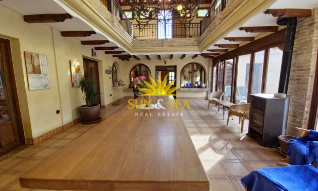 Resale - Villa - San Miguel de Salinas