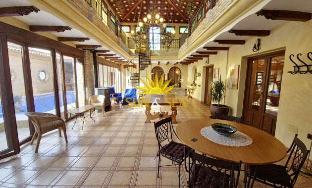 Resale - Villa - San Miguel de Salinas