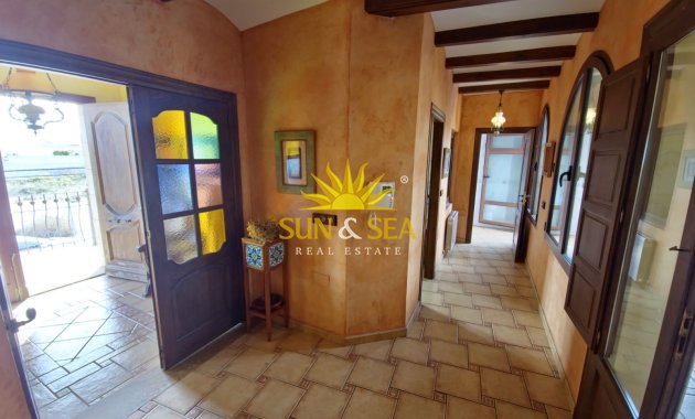 Resale - Villa - San Miguel de Salinas
