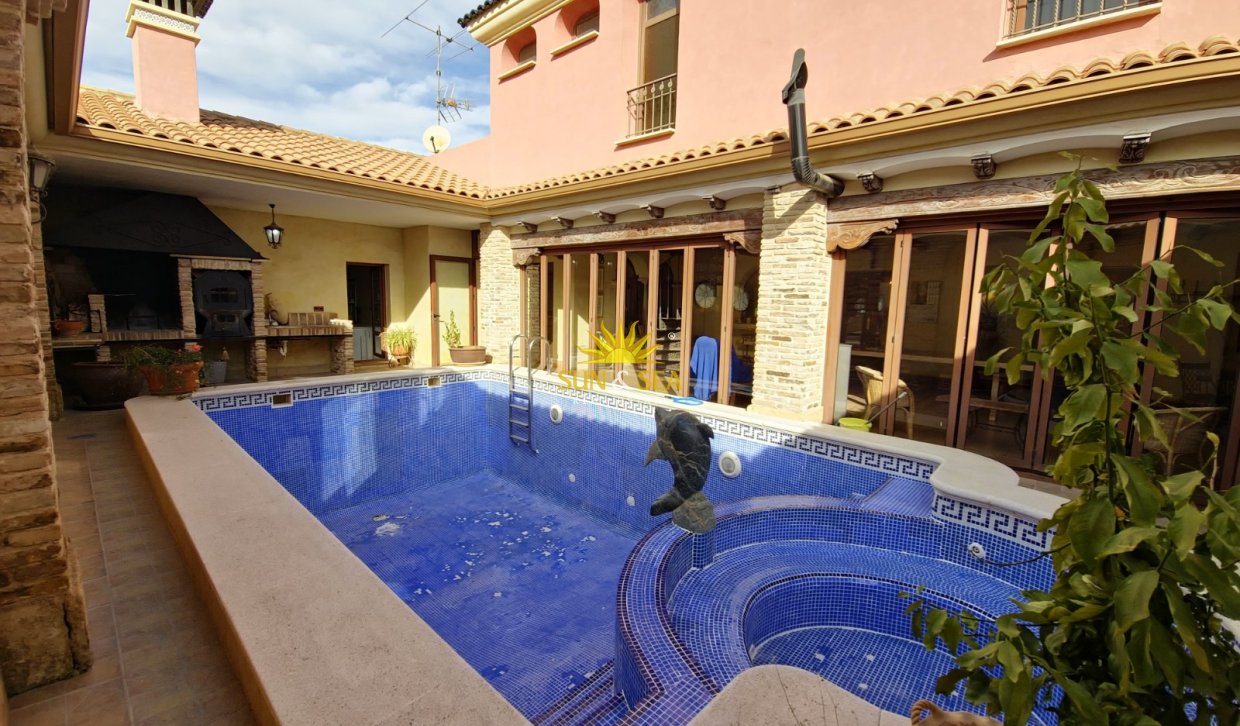 Resale - Villa - San Miguel de Salinas