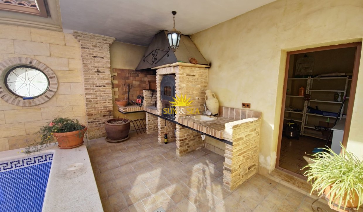 Resale - Villa - San Miguel de Salinas
