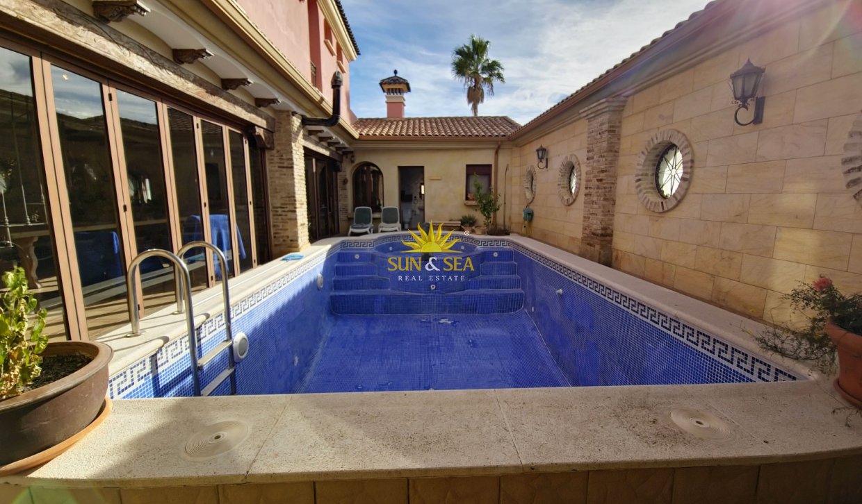 Resale - Villa - San Miguel de Salinas
