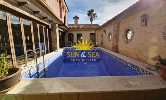 Resale - Villa - San Miguel de Salinas