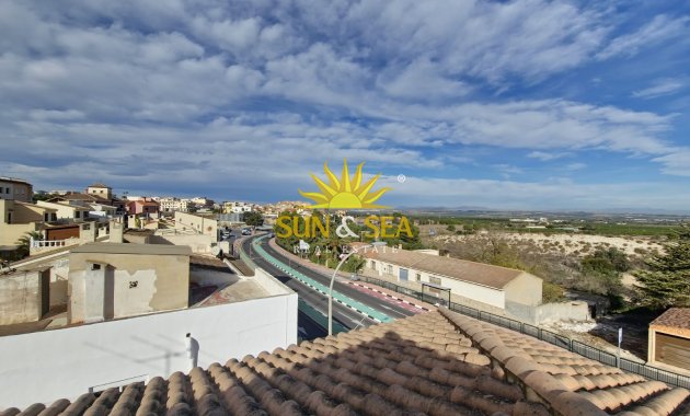 Resale - Villa - San Miguel de Salinas