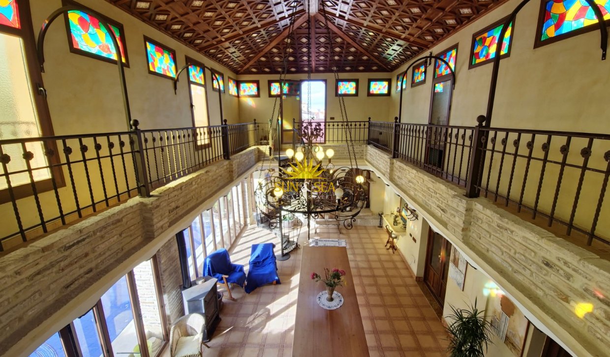 Resale - Villa - San Miguel de Salinas