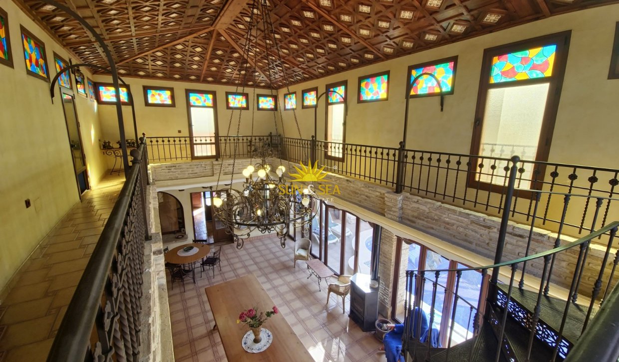 Resale - Villa - San Miguel de Salinas