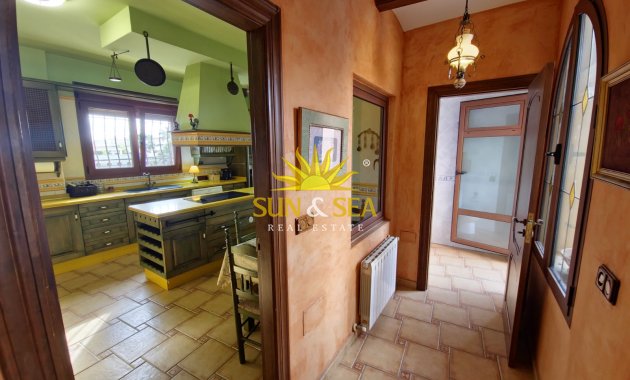 Resale - Villa - San Miguel de Salinas