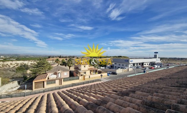 Resale - Villa - San Miguel de Salinas