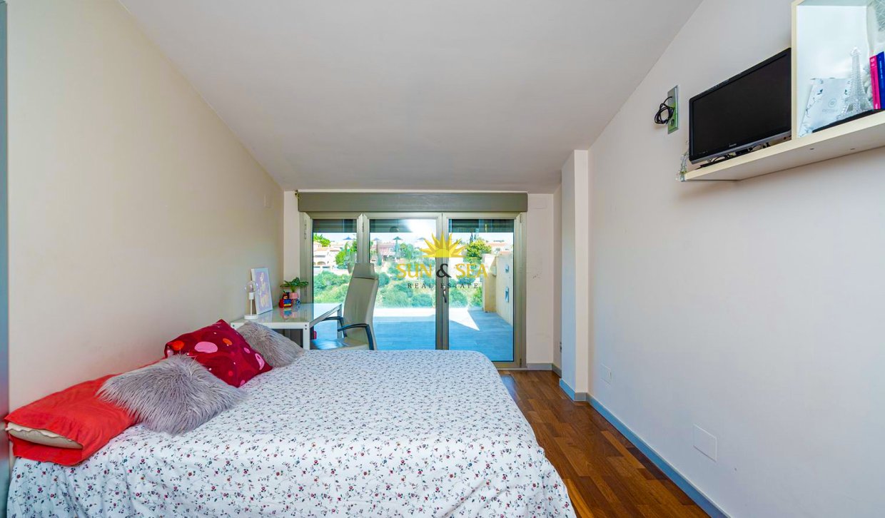 Long Term Rental - Villa - Torrevieja - Los Balcones - Los Altos del Edén