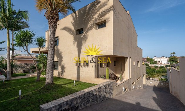 Long Term Rental - Villa - Torrevieja - Los Balcones - Los Altos del Edén