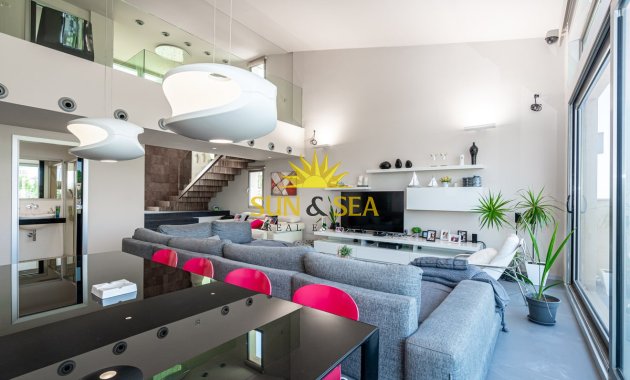 Long Term Rental - Villa - Torrevieja - Los Balcones - Los Altos del Edén