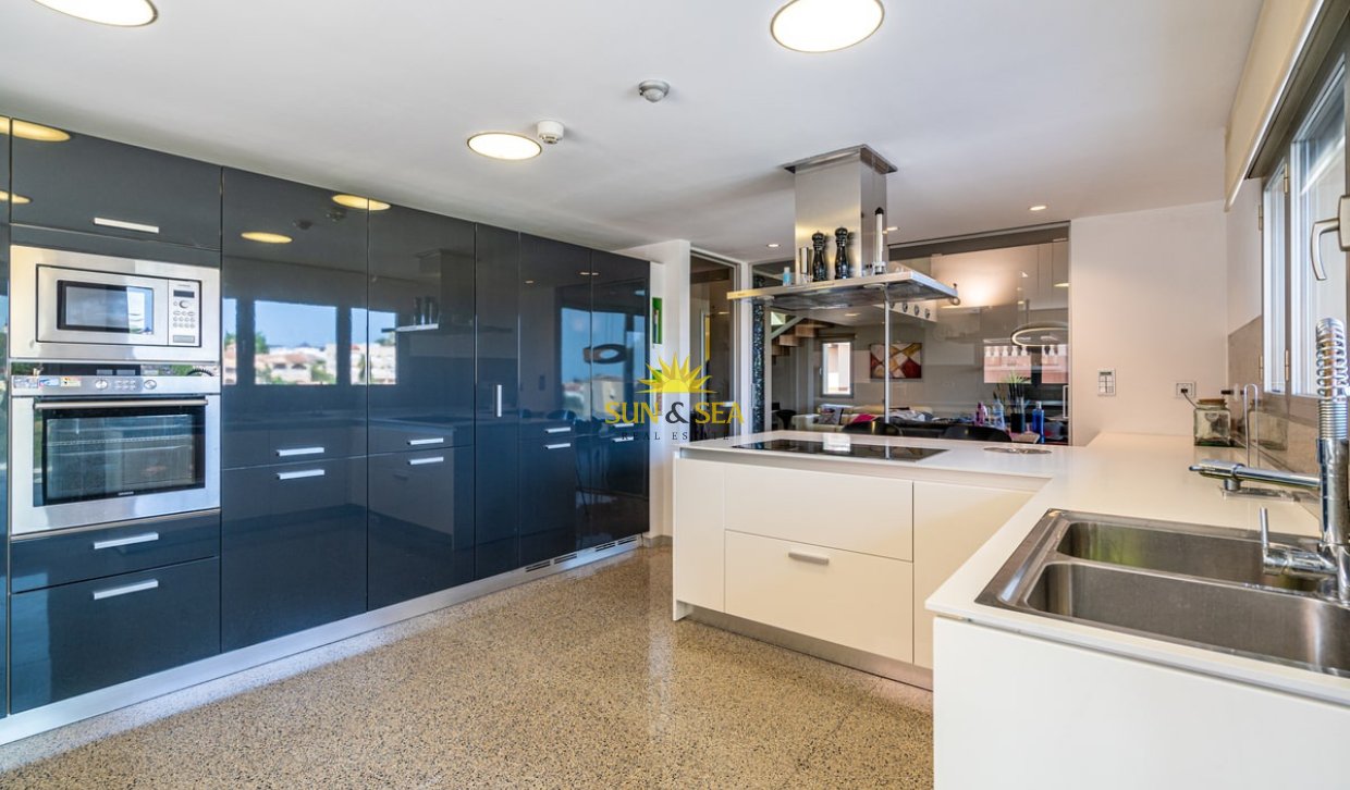 Long Term Rental - Villa - Torrevieja - Los Balcones - Los Altos del Edén