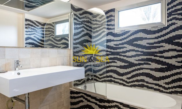 Long Term Rental - Villa - Torrevieja - Los Balcones - Los Altos del Edén