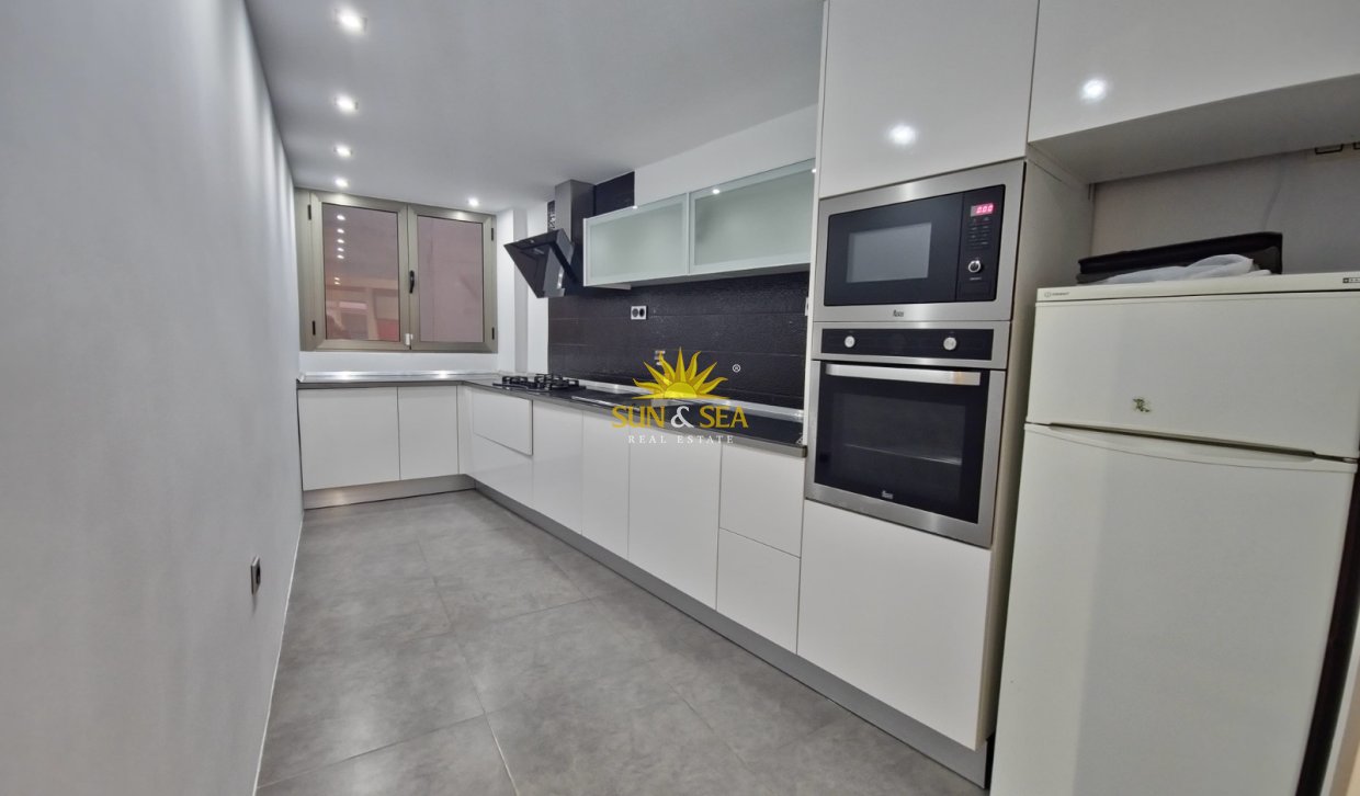 Location à long terme - Appartement - Torrevieja - Playa del Cura