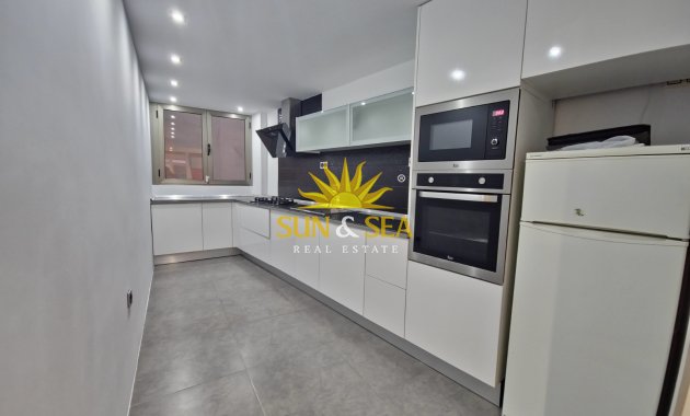Location à long terme - Appartement - Torrevieja - Playa del Cura