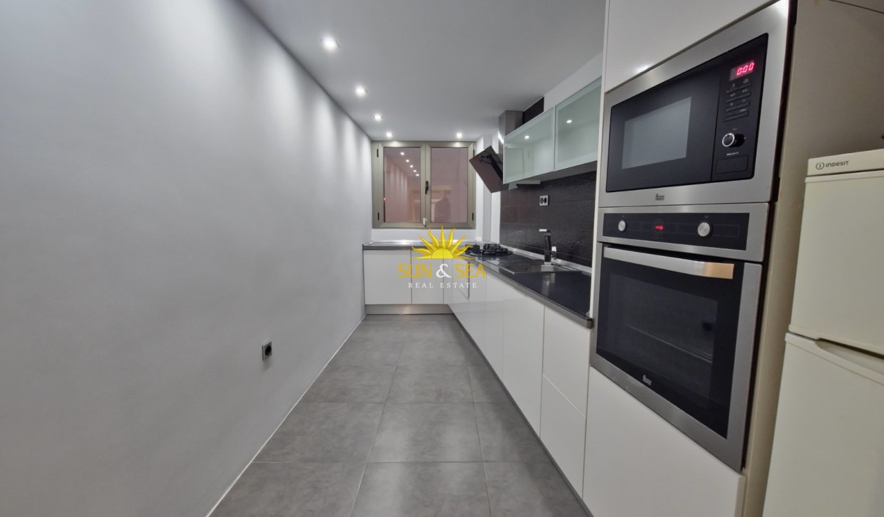 Location à long terme - Appartement - Torrevieja - Playa del Cura