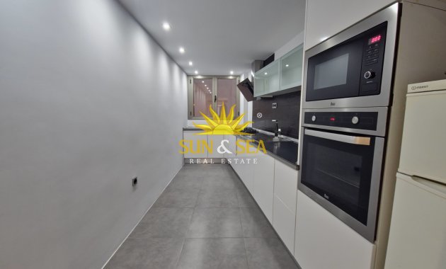 Location à long terme - Appartement - Torrevieja - Playa del Cura