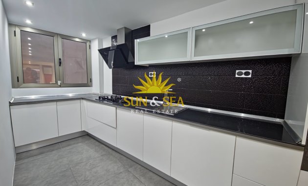 Location à long terme - Appartement - Torrevieja - Playa del Cura